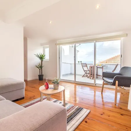 Alfama Lovely Duplex Apartamento *